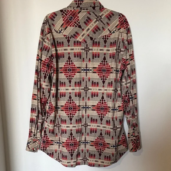 Men's Casual Button Down Shirt - Geometric Pattern - Picture 4 of 4